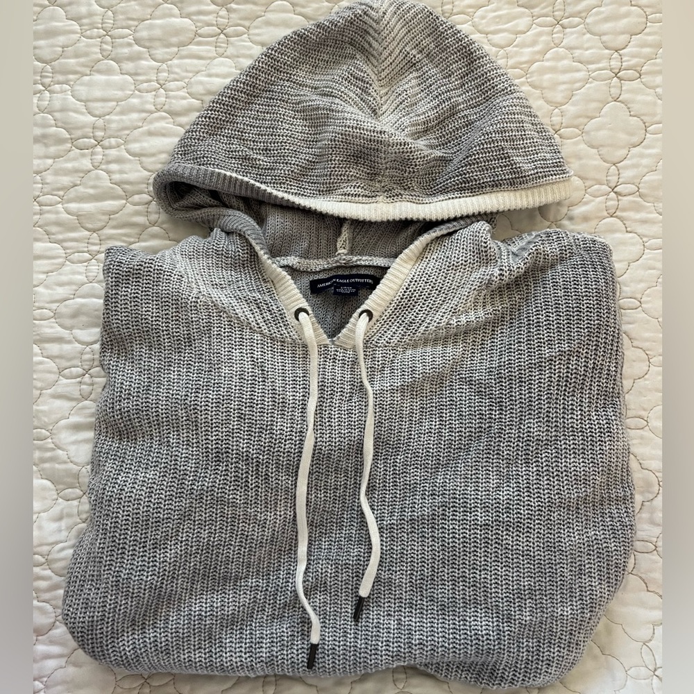 American Eagle Outfitters grey hoodie